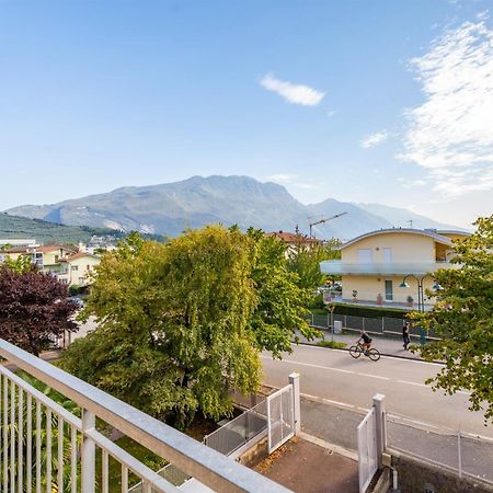 Ferienwohnung Be&Being - Milena Riva del Garda Exterior foto