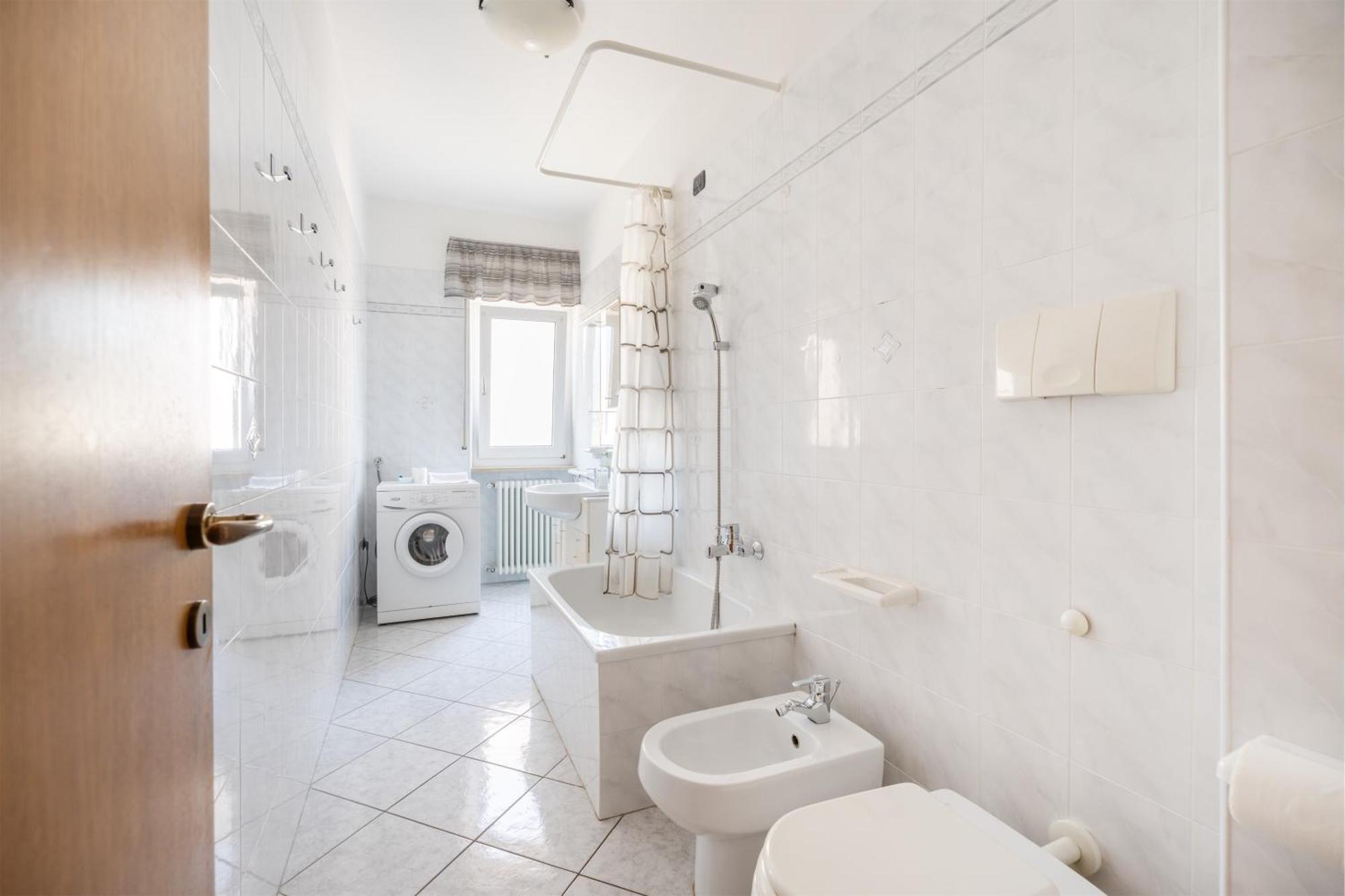 Ferienwohnung Be&Being - Milena Riva del Garda Exterior foto